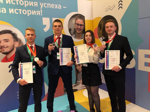 Серебро и бронзу удалось взять иркутским политеховцам в рамках Международного инженерного чемпионата CASE-IN
