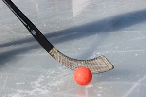 Известный хоккеист команды «Байкал-Энергия» Максим Блем будет тренировать команду ИРНИТУ по хоккею с мячом