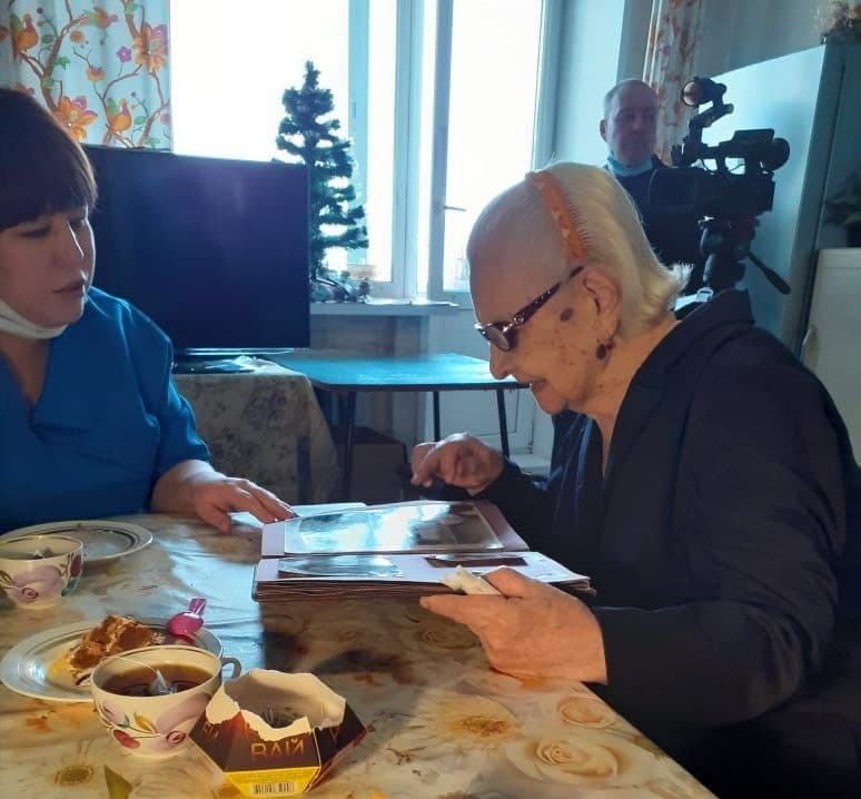 45 долгожителей Хакасии отметят юбилей в январе