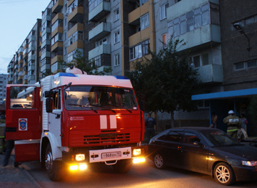 В Черногорске из-за непотушенной сигареты пришлось эвакуировать 33 человека
