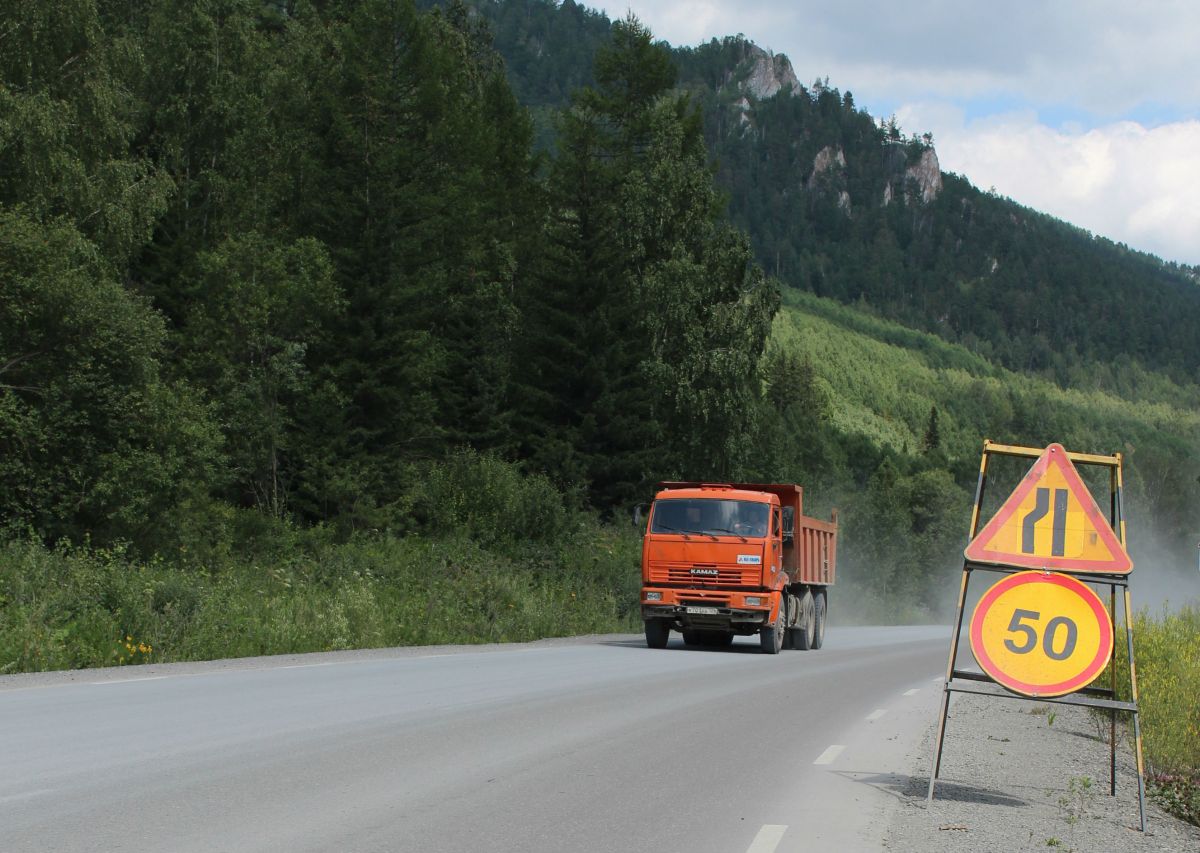 В Хакасии ремонт дорог «буксует», но по веским основаниям
