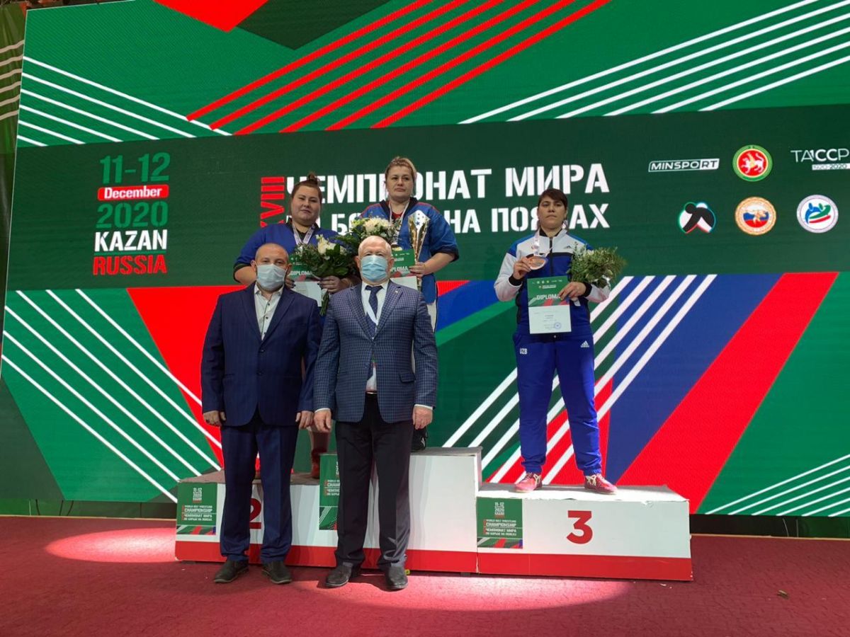 Anastasiya KHaritonova i Tatyana Zyryanova zavoevali medali chempionata mira po borbe na poyasakh