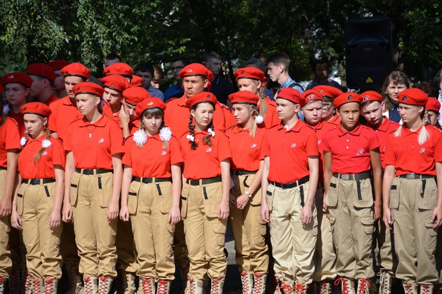 Ряды юнармейцев пополнили 10 школьников Черногорска