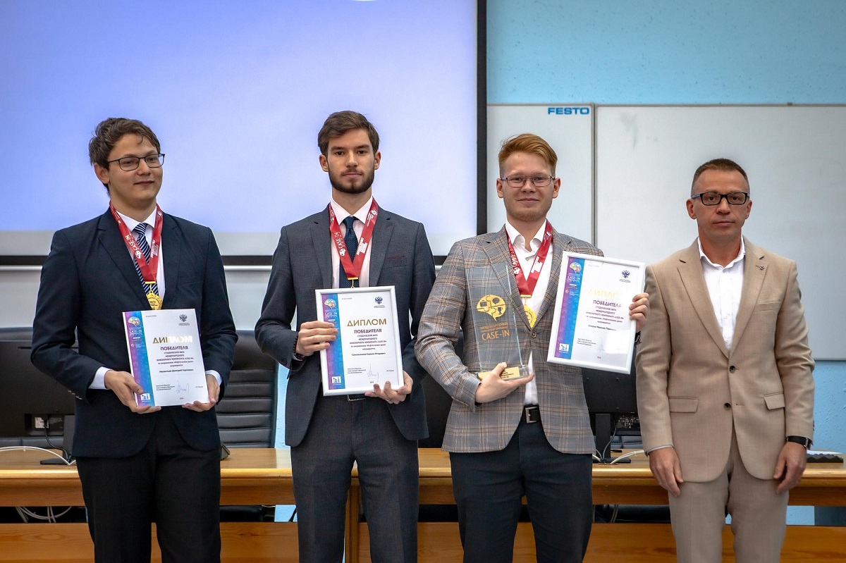 ИРНИТУ одержал победу в спецноминации «Энергия образования» XII Международного инженерного чемпионата CASE IN