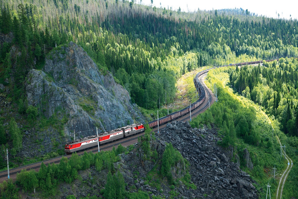 Уральские горы фото из поезда
