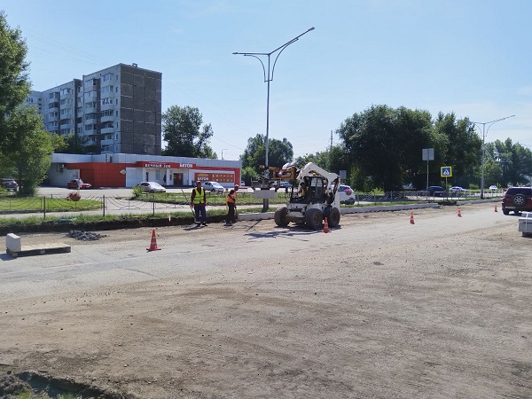 Движение авто временно ограничили на участке по улице Кати Перекрещенко в Абакане