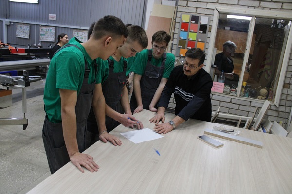 В Хакасии стартовал региональный этап мероприятий Чемпионата по профмастерству «Профессионалы» 2024