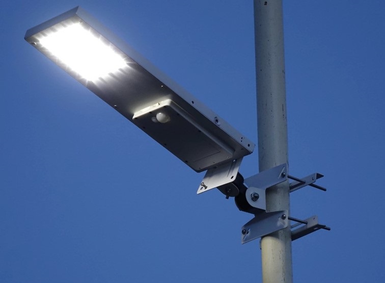 На уличное освещение муниципалитетам Хакасии выделили 45 млн рублей