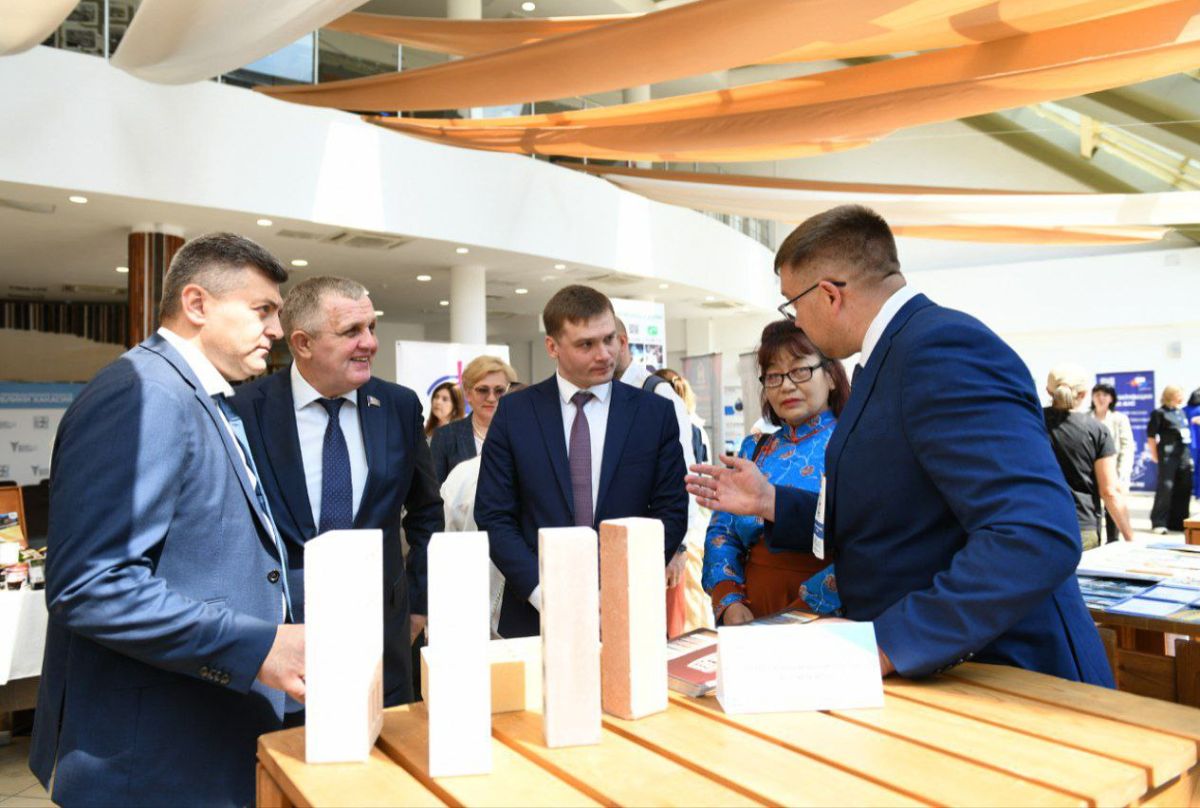 Открылась межрегиональная выставка «Бизнес-платформа Хакасии-2023»