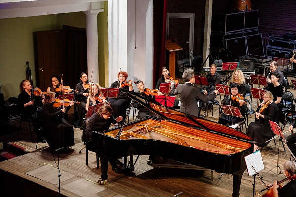 Хакасская филармония приглашает на концерт пианиста Федора Орлова