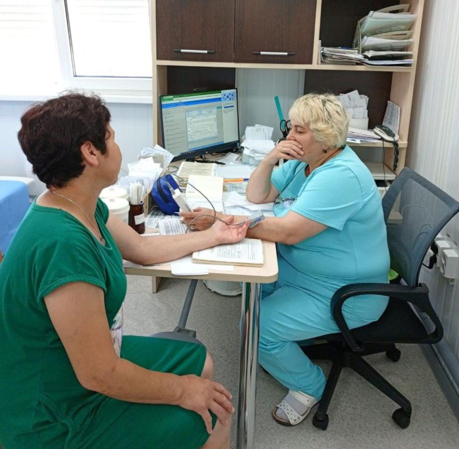 Жителям села Матур Таштыпского района Хакасии оказывают медпомощь в новой врачебной амбулатории