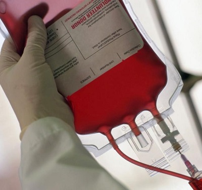 Жители Хакасии могут сдать кровь для пополнения запасов банка крови на новогодние праздники