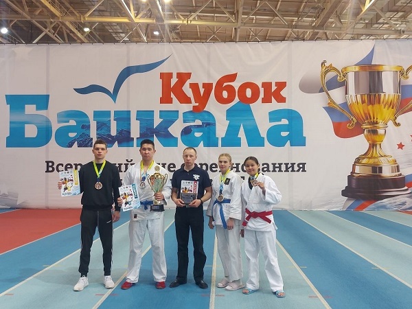Хакасская студентка завоевала золото на всероссийских соревнованиях по рукопашному бою