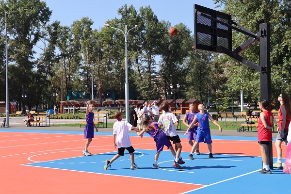 В Абакане стартовали городские марафоны по волейболу и баскетболу