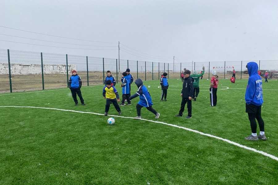 В аале в Хакасии состоялось открытие мини-футбольного поля