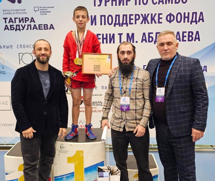 Самбист из Хакасии – бронзовый призёр турнира в поддержку Президента страны