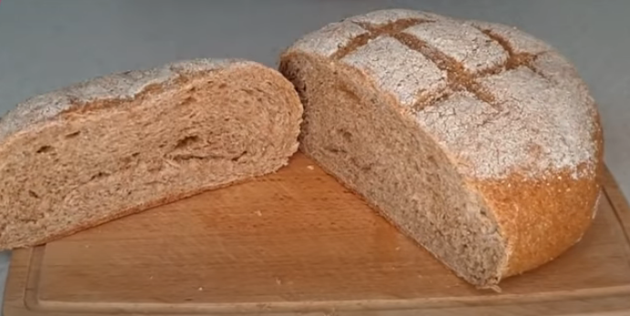 Диетолог Соломатина рассказала, кому вредно есть цельнозерновой хлеб