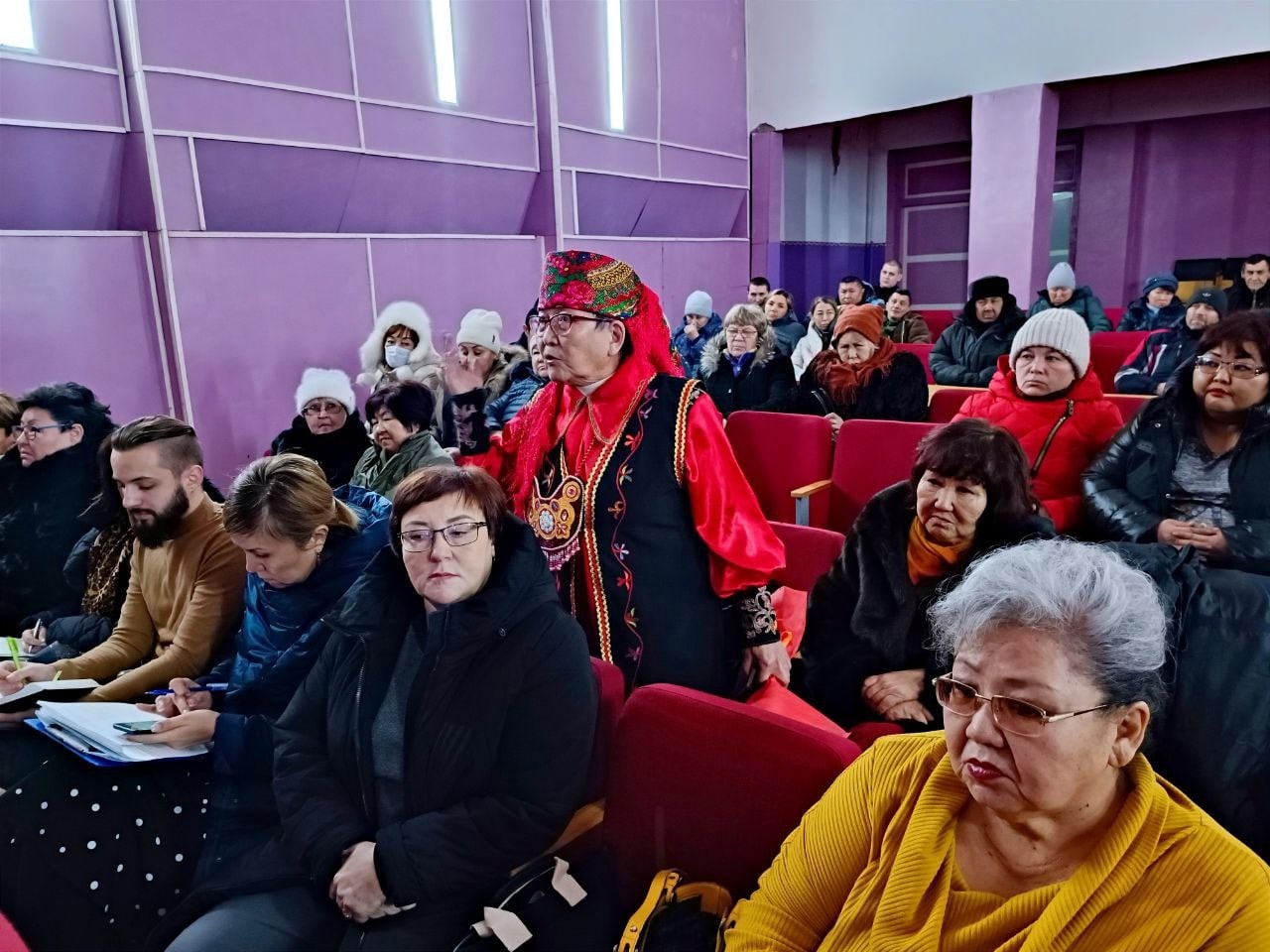 Глава Хакасии встретился с жителями Куйбышевского сельсовета