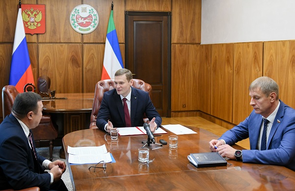 Konovalov Noviuxov