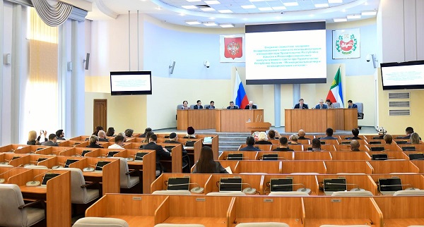 В Хакасии состоялось заседание советов по межнациональным и межконфессиональным отношениям