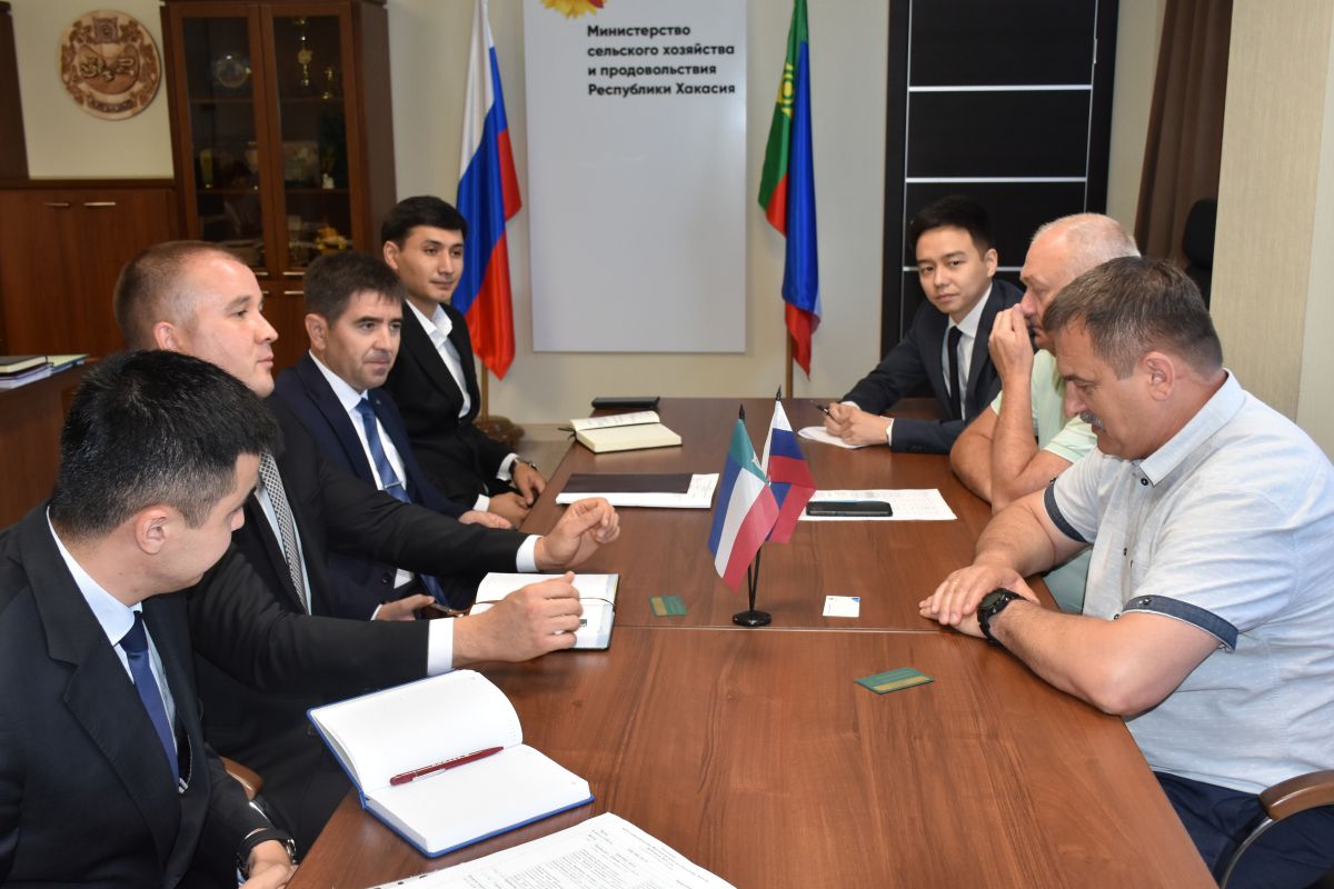 Глава Минсельхозпрода Хакасии встретится с рабочей группой делегации Узбекистана