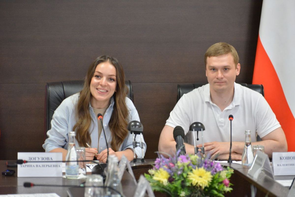 В правительстве Хакасии состоялся открытый диалог с представителями турбизнеса