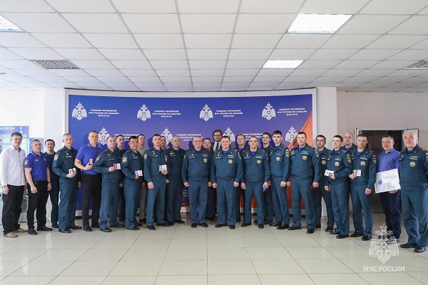 sotrudnik mchs nagrad