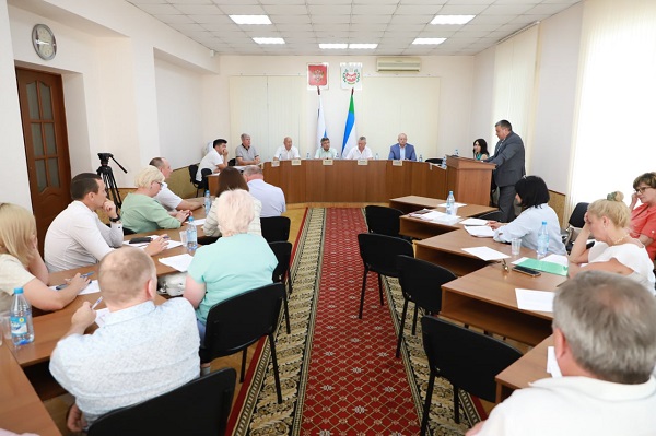 В парламенте Хакасии обсудили кредиторская задолженность муниципалитетов