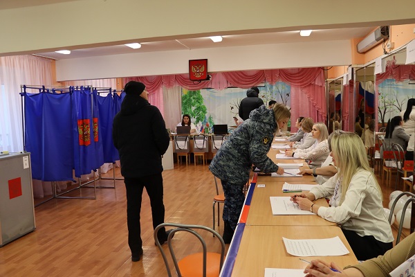 Выборы Президента России: данные на 15:00 15 марта в Абакане